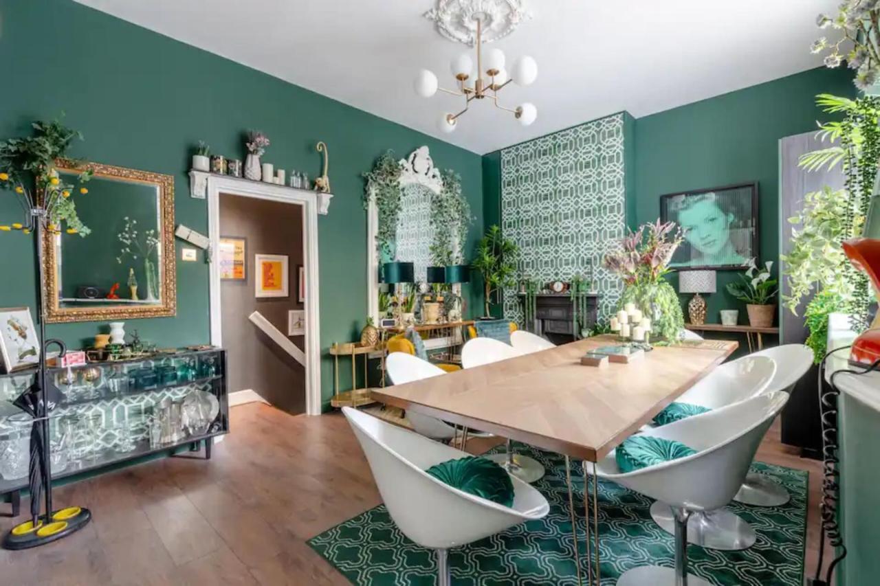 Swanky In Bethnal With Garden London